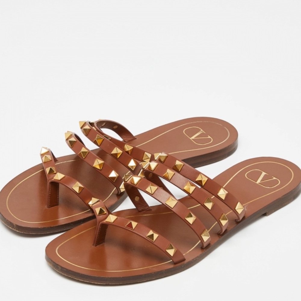 Valentino Rockstud Brown Thong Strap Sandals
